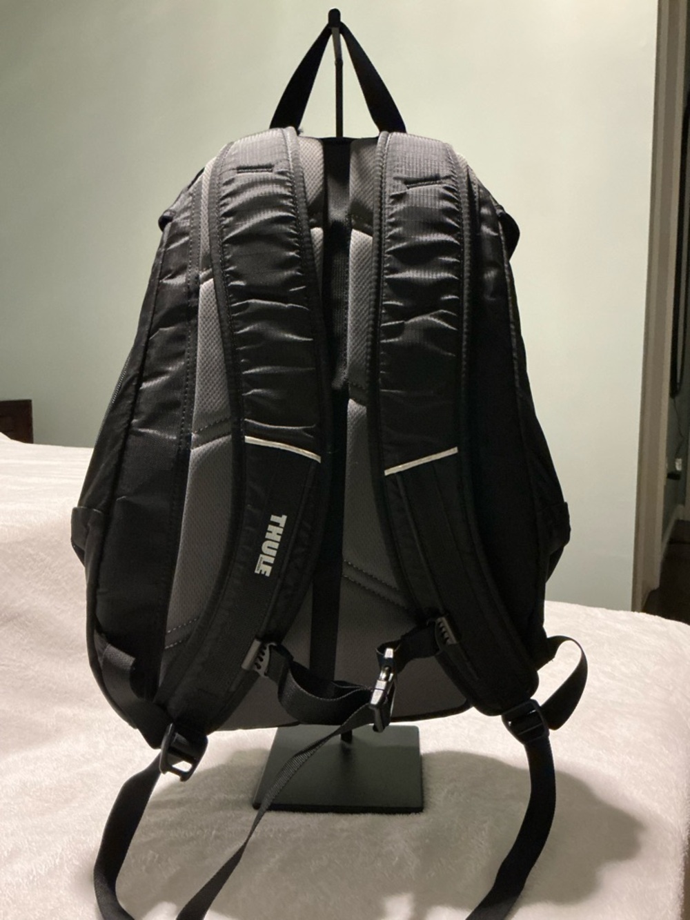 Thule Sweden Black Backpack - Durable Travel Bag - Picture 2 of 10